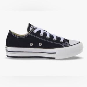 Girls Converse Black and White Canvas Sneakers, Converse Girls CTA Eva Lift OX.